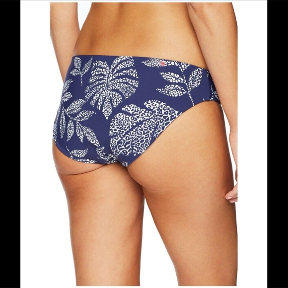 NEW $75 Red Carter Amazon Jungle Reversible Hipster Bottom [SZ XS - 4‎ US] - Picture 5 of 12